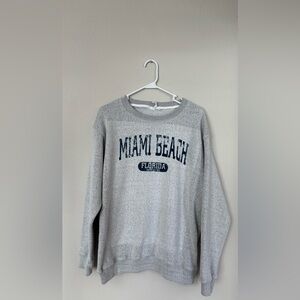 MIA Oversized Miami Beach graphic crewneck sweatshirt size medium